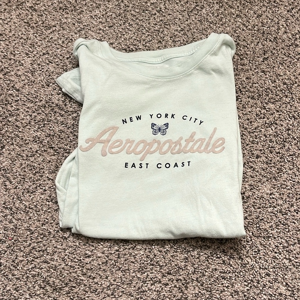 Aeropostale tee shirt